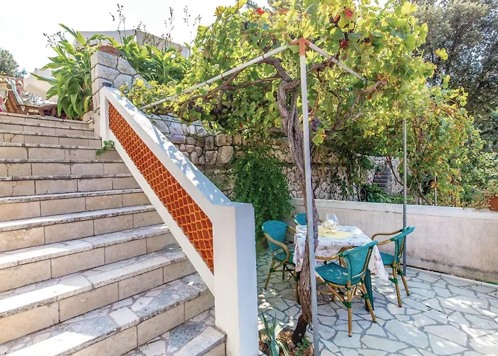 Apartamento Gorgeous In Supetarska Draga