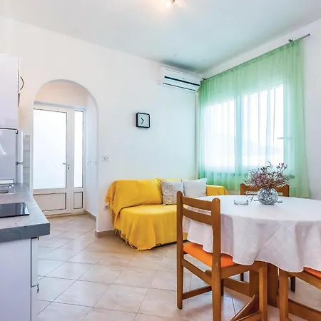 Apartmán Front In *